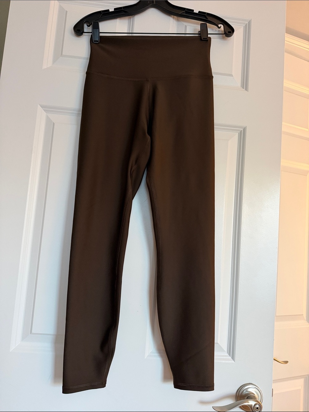 ALO Yoga High-Waist Air Lift 7/8 Brown Leggings